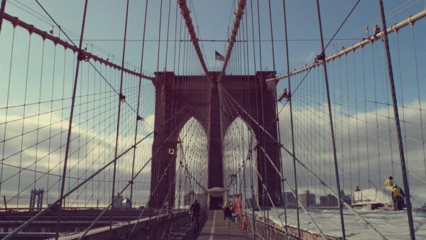 事例が最強の営業ツールである理由 — 中小企業が新規案件を取る一番の近道