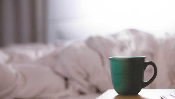 事例が最強の営業ツールである理由 — 中小企業が新規案件を取る一番の近道